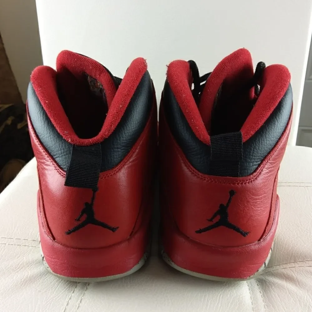 🌐 Air Jordan 10 retro black and red athletic shoes
